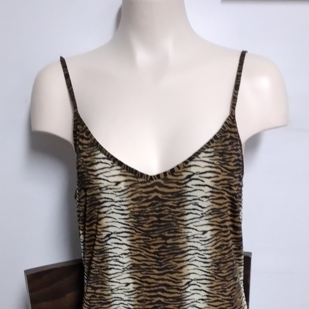 Long tiger stripped dress